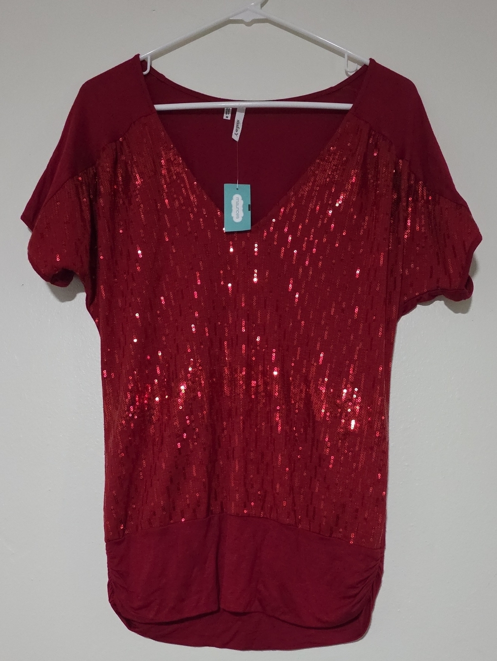 Studio Y Red Sequin V-Neck Short Sleeve Top